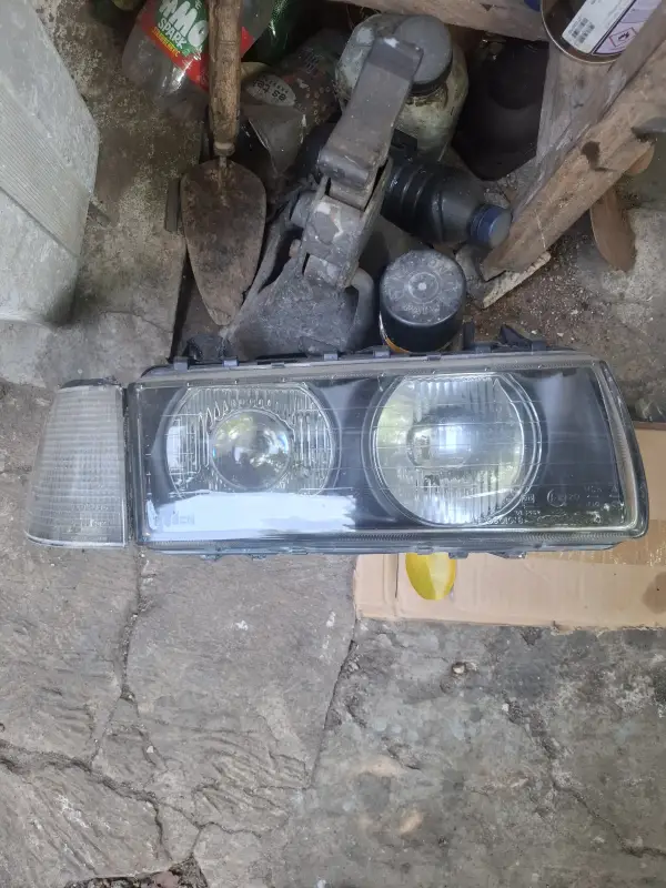 Head lamp kanan e36 facelift bosch 